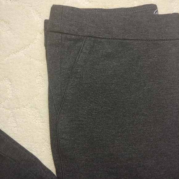 Gloria Vanderbilt Leggings - Picture 2 of 7